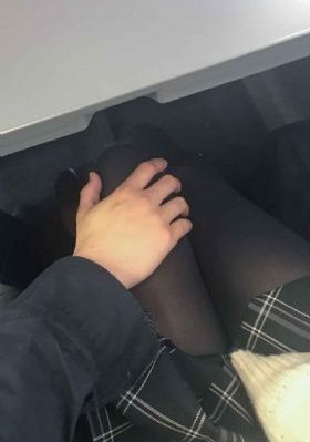 美女黄的视频全免费_BD英语高清完整版