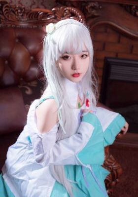 生日祝福语中用久久_高清高清视频播放