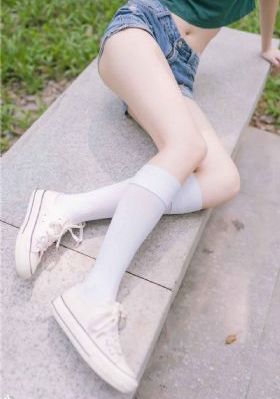舌头吐很长鬼发吸的声音_720日本电影免费