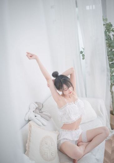 欧美巨乳艳星_BD韩语BD在线观看